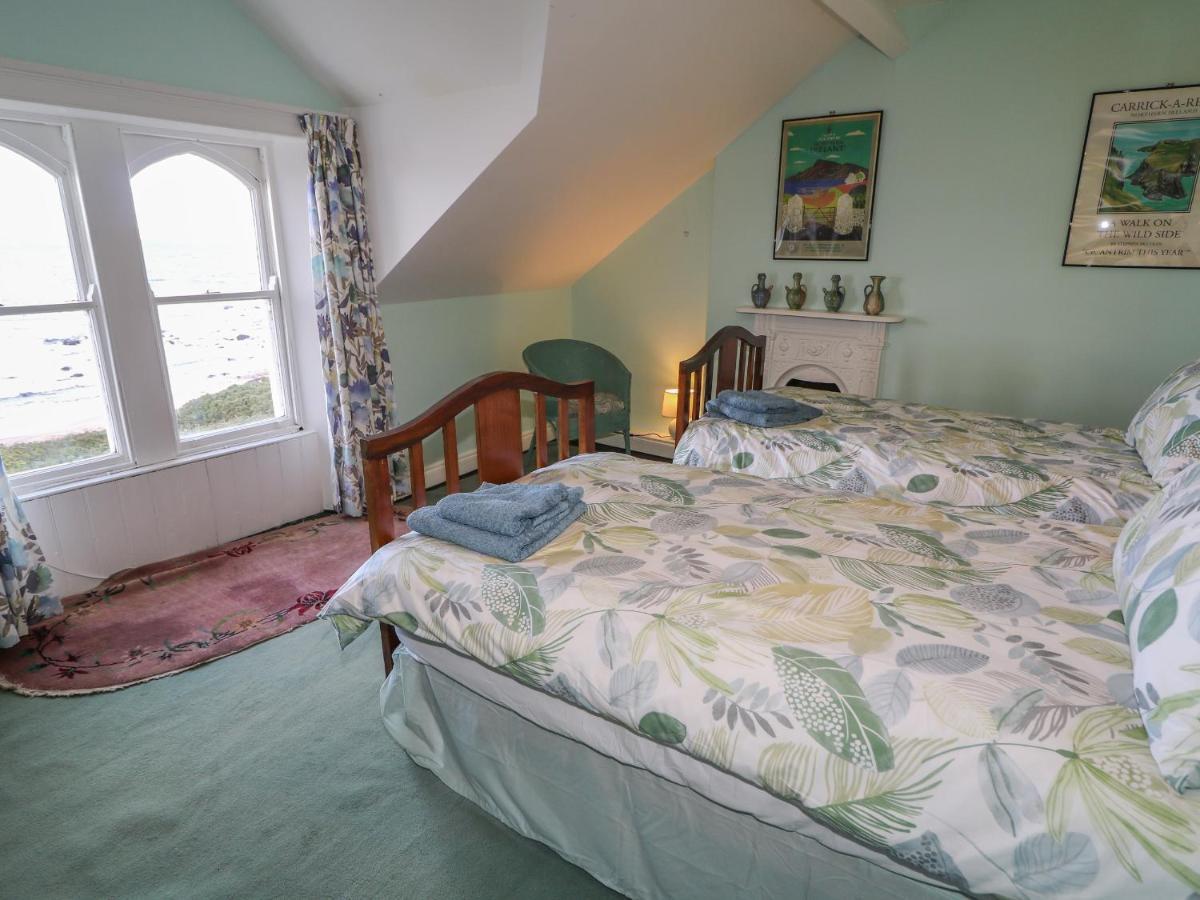Carriguisnagh Villa Ballycastle Exterior photo